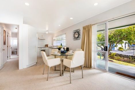 Photo of property in 12 Central Park Drive, Te Atatu South, Auckland, 0610