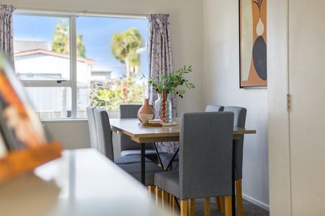 Photo of property in 2 Pascoe Avenue, Paremata, Porirua, 5026