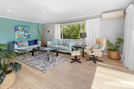 Photo of property in 2/13 Arran Road, Browns Bay, Auckland, 0630