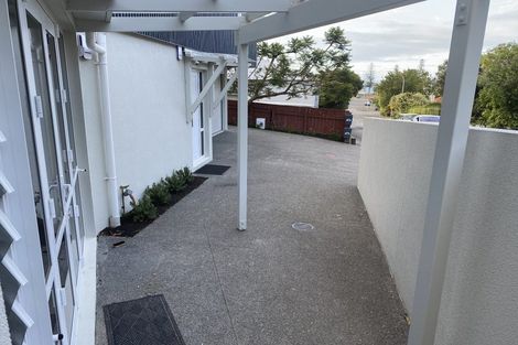 Photo of property in 120 Milton Road, Bluff Hill, Napier, 4110