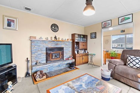 Photo of property in 22 Shelton Place, Feilding, 4702