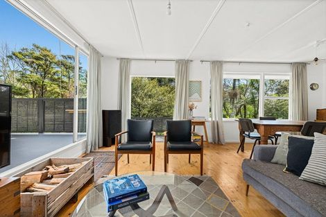 Photo of property in 1060 Sandspit Road, Sandspit, Warkworth, 0982