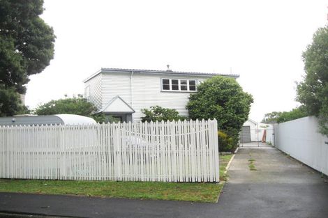 Photo of property in 17 Bramwell Street, Dallington, Christchurch, 8061