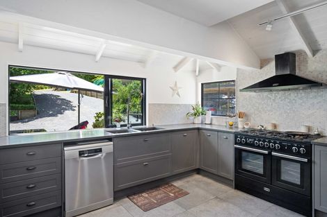 Photo of property in 865 Waikaretu Valley Road, Glen Murray, Tuakau, 2695