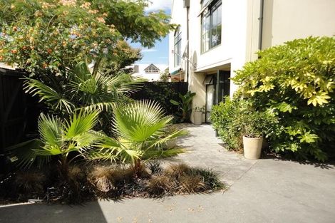 Photo of property in 201 Avonhead Road, Avonhead, Christchurch, 8042