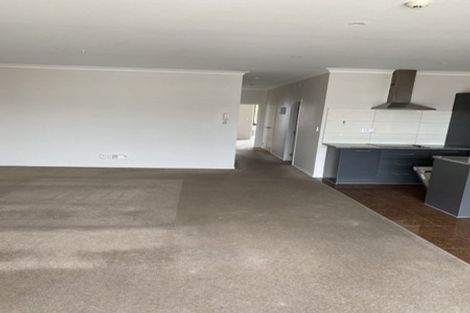 Photo of property in 31c/132 Stancombe Road, Flat Bush, Auckland, 2016