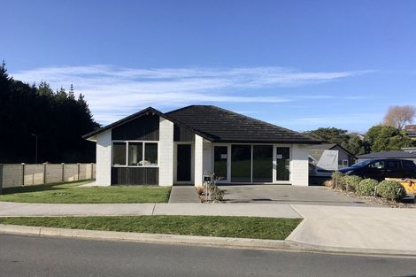 Photo of property in 1 Tradewinds Drive, Whitby, Porirua, 5024