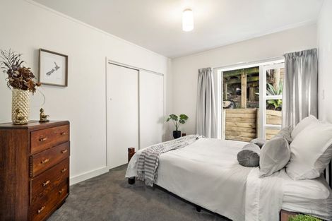 Photo of property in 10a Wilding Avenue, Northcote Point, Auckland, 0627