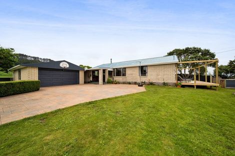 Photo of property in 136 Nopera Road, Waiiti, Urenui, 4377