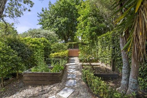 Photo of property in 9 Aotearoa Terrace, Murrays Bay, Auckland, 0630