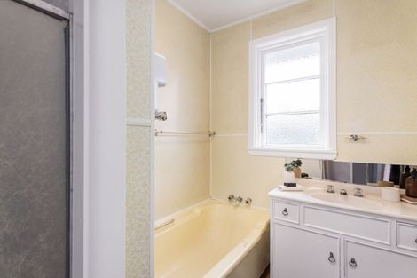 Photo of property in 280 Wainoni Road, Avondale, Christchurch, 8061