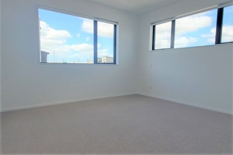 Photo of property in 38 Gosper Road, Takanini, 2112