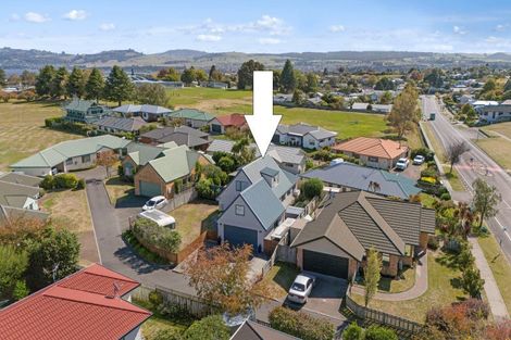 Photo of property in 51 Kiddle Drive, Hilltop, Taupo, 3330