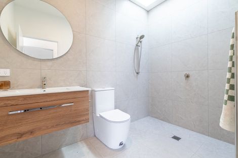 Photo of property in 24 One Haruru Street, Cambridge, 3493