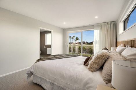Photo of property in 2 Serrata Close, Papamoa Beach, Papamoa, 3118