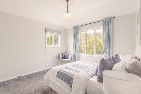 Photo of property in 16 Basil Place, Mount Pleasant, Christchurch, 8081