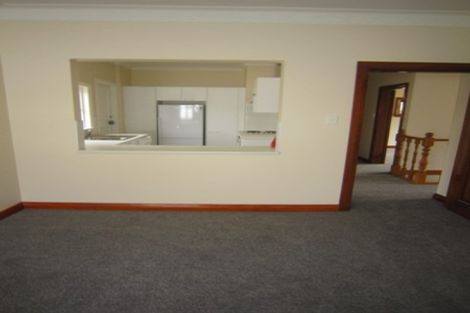 Photo of property in 150 The Ridgeway, Mornington, Wellington, 6021