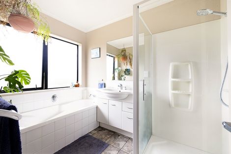 Photo of property in 11 Settler Lane, Ohaupo, 3803