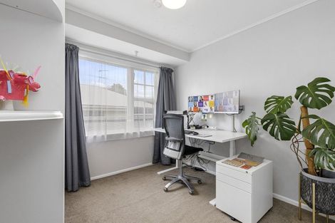 Photo of property in 9 Bonnie Glen Crescent, Ebdentown, Upper Hutt, 5018