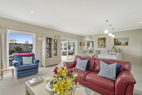 Photo of property in 18 Doone Street, Lynmouth, New Plymouth, 4310