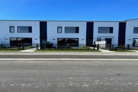 Photo of property in 2/21 Boyes Avenue, Whenuapai, Auckland, 0618