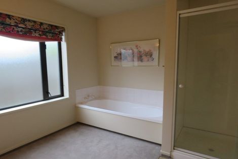 Photo of property in 4 Parkham Drive, Burnside, Christchurch, 8053