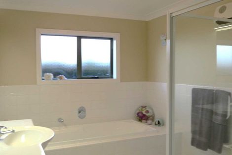 Photo of property in 8 Belvedere Grove, Rangatira Park, Taupo, 3330
