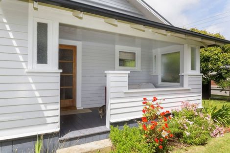 Photo of property in 5 Alexandra Street, Dannevirke, 4930