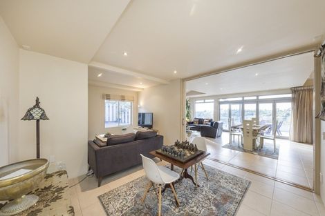 Photo of property in 47 Ruapehu Drive, Fitzherbert, Palmerston North, 4410