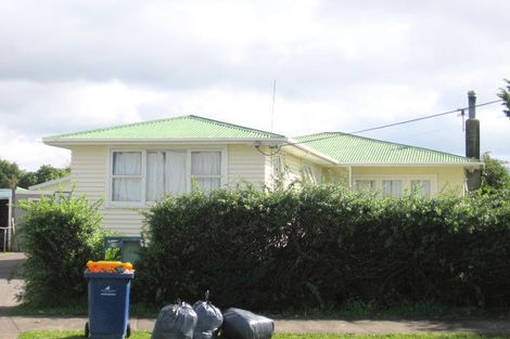 Photo of property in 71 Bruce Mclaren Road, Henderson, Auckland, 0612