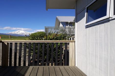 Photo of property in 104 Carthew Street, Okato, 4335