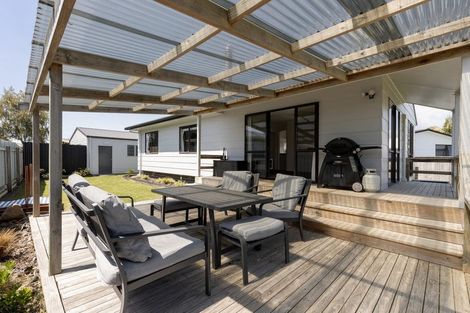 Photo of property in 74 College Road, Edgecumbe, 3120