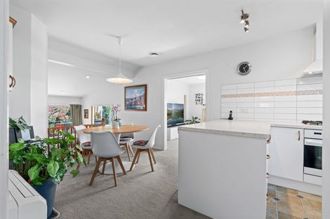 Photo of property in 94 Warren Crescent, Hillmorton, Christchurch, 8025