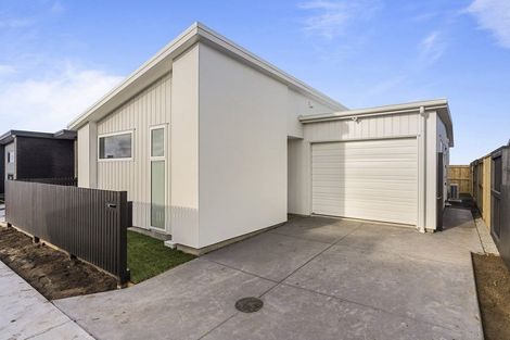 Photo of property in 3 Whau Lane, Papamoa, 3118