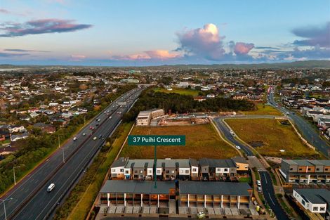 Photo of property in 33 Puihi Crescent, Massey, 0614