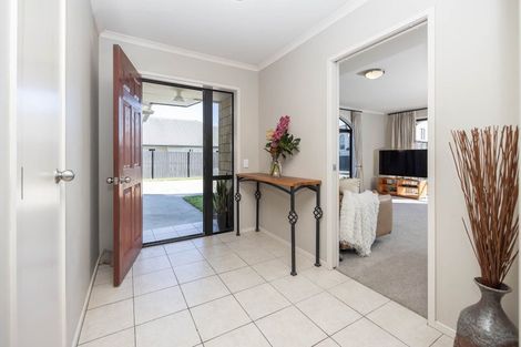 Photo of property in 31 Nielsen Gardens, Rototuna, Hamilton, 3210