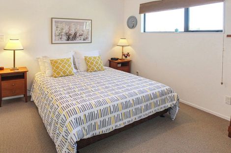 Photo of property in 25 Cousins Avenue East, Foxton Beach, Foxton, 4815