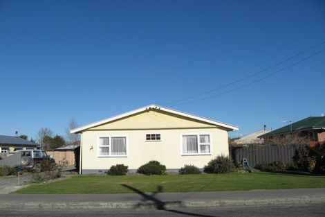 Photo of property in 2/2 Castile Place, Belfast, Christchurch, 8051