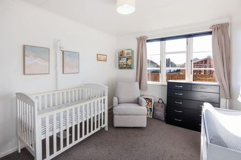 Photo of property in 2 Avon Terrace, Roslyn, Palmerston North, 4414