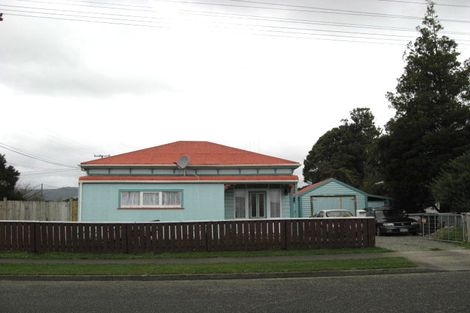 Photo of property in 178 Winchester Street, Levin, 5510