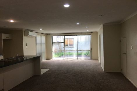 Photo of property in 71 Bruce Pulman Drive, Takanini, 2112