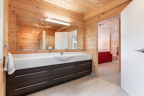 Photo of property in 28 Champion Place, Pauanui, Hikuai, 3579