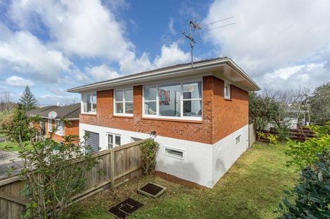 Photo of property in 3/5 Gordon Avenue, Forrest Hill, Auckland, 0620