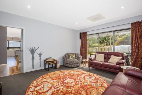 Photo of property in 98 Aotea Drive, Aotea, Porirua, 5024