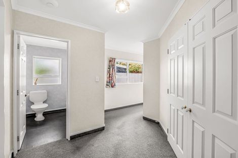 Photo of property in 6 Porritt Street, Saint Johns Hill, Whanganui, 4500