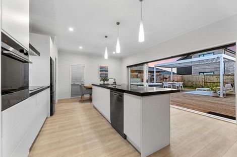 Photo of property in 57 Te Kio Crescent, Papamoa Beach, Papamoa, 3118