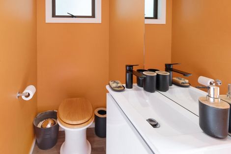 Photo of property in 94a Tauranga Direct Road, Hamurana, Rotorua, 3096