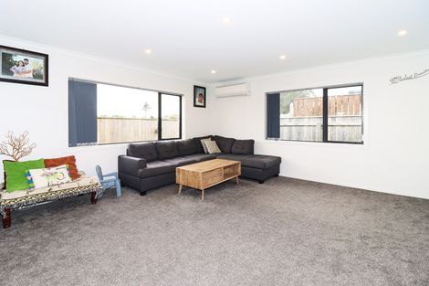 Photo of property in 4 Devon Lane, Carterton, 5713