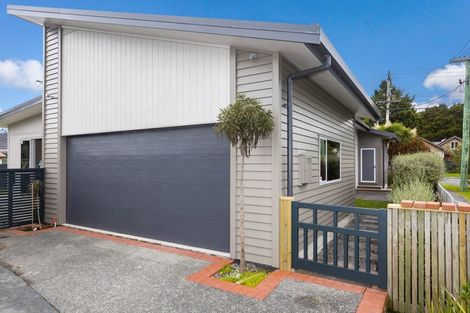 Photo of property in 21 Pempsey Street, Silverstream, Upper Hutt, 5019