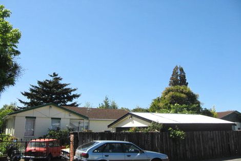 Photo of property in 15a Monteath Place, Redwood, Christchurch, 8051